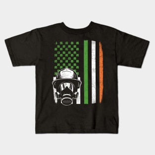 St Patricks Day Firefighter Irish American Flag Gift Kids T-Shirt